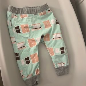 Like new S’mores Monica and Andy pants